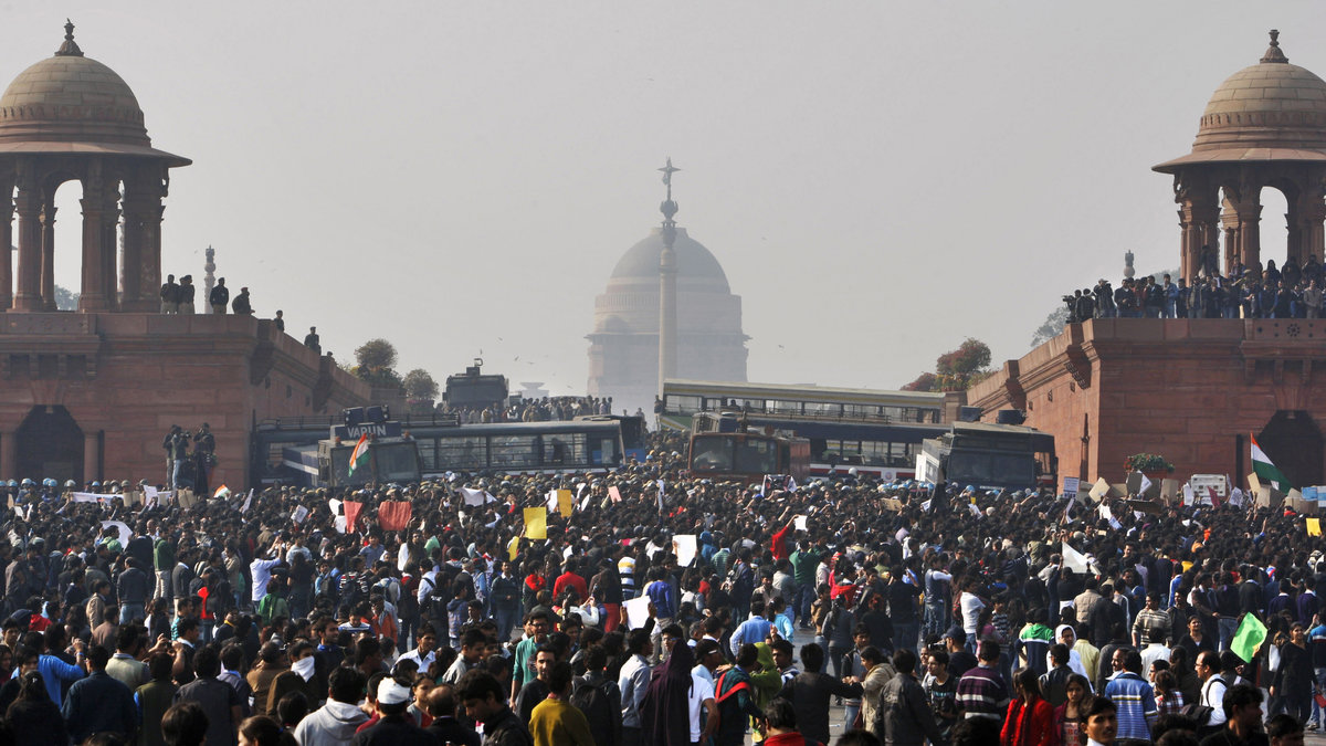 Massiva protester efter den brutala gruppvåldtäkten mot 23-åriga Jyoti Singh.